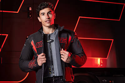Marc Márquez kleidet sich in Alpinestars