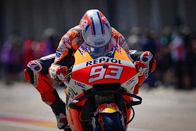 Marc Márquez beim Verlassen der Boxengasse