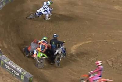 Cameron McAdoo erfasst einen Sanitäter