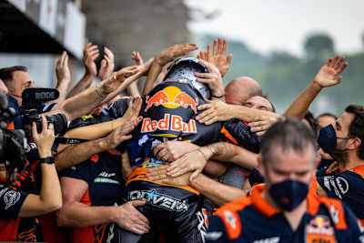 Großer Jubel um Miguel Oliveira