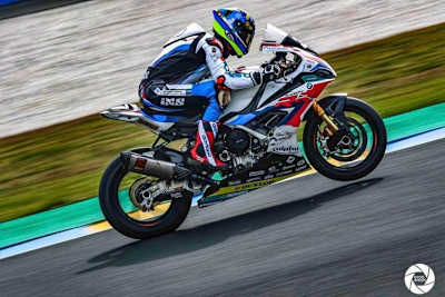 Ilya Mikhalchik testet sein neues Spielzeug