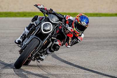 Die neue Ducati Monster kostet rund 455 Euro weniger als das Vorgängermodell Monster 821 