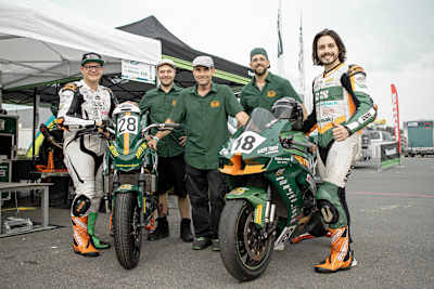 Team NKmotors mit Timo Krüger und Felix Klinck