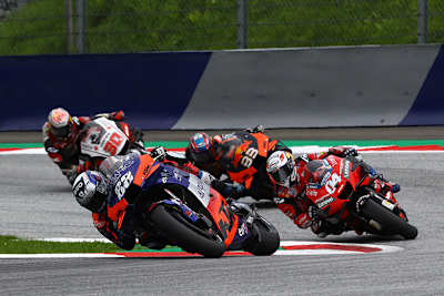 Rennen in Spielberg-2: Oliveira vor Dovizioso, Binder und Nakagami