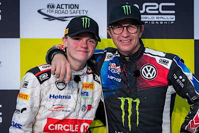 Oliver Solberg mit Vater Petter