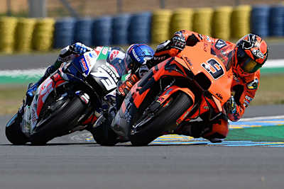 Danilo Petrucci (KTM) konnte Alex Márquez in Schach halten