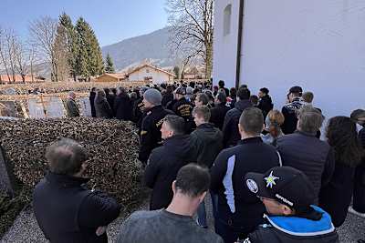 Der schwere Weg zum Grab von Chris Pfeiffer