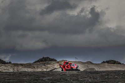 Ducati-Testfahrer Michele Pirro auf dem KymiRing