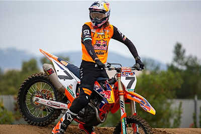Aaron Plessinger auf seiner Werks-KTM mit der Startnummer 7