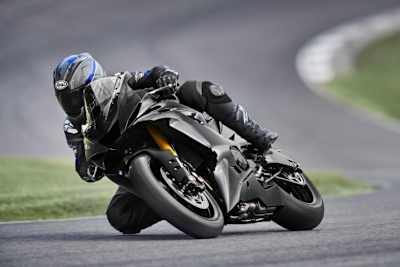 Die neue Yamaha R6 ist ein schönes Spielzeug für Hobby-Rennfahrer