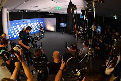 Riesiges Medieninteresse für die Pressekonferenz von Valentino Rossi