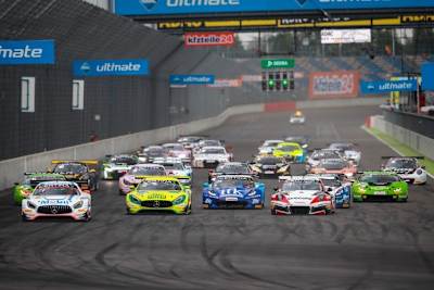 Die GT3-Renner des ADAC GT Masters bieten am Lausitzring immer eine tolle Show