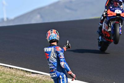 Alex Rins wartete vergeblich auf eine Mitfahrgelegenheit