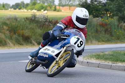 Rolf Blatter rückt immer noch mit seinen Maschinen aus