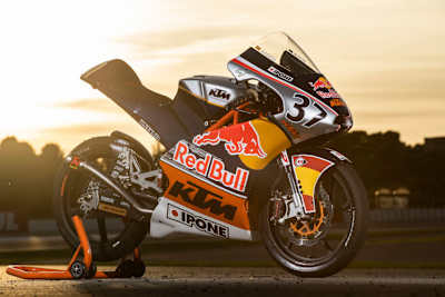Die KTM RC 250 R des Rookies-Cup-Siegers 2020 Pedro Acosta