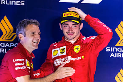Iñaki Rueda und Charles Leclerc in Singapur 2019