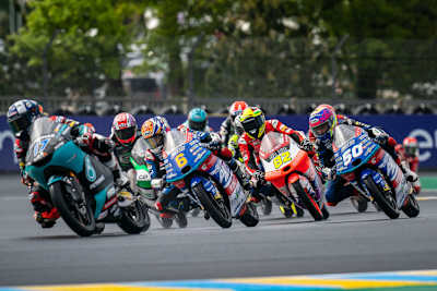 Jason Dupasquier (50) kam in Le Mans als Dreizehnter ins Ziel, Ryusei Yamanaka (6) kreuzte die Ziellinie direkt vor dem Schweizer 