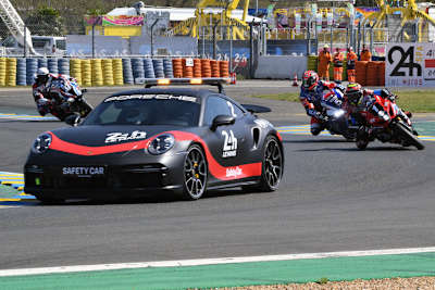 Das Safety-Car musste nach wenigen Minuten auf die Strecke
