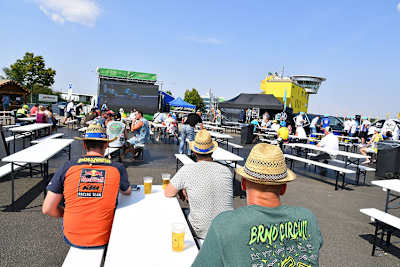 Public Viewing heute auf dem Sachsenring