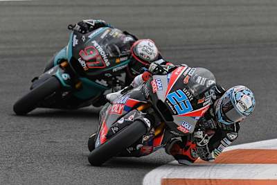 Marcel Schrötter kann mit dem ersten Tag in Valencia zufrieden sein