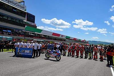 Mugello: Schweigeminute für Jason Dupasquier vor dem MotoGP-Start