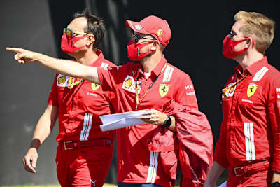 Sebastian Vettel bei der Pistenbegehung in Silverstone