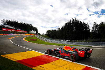 Max Verstappen 2020 in Eau Rouge