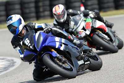 Spricht etwas dagegen, am kommenden Dienstag am Trackday in Anneau du Rhin zu fahren?