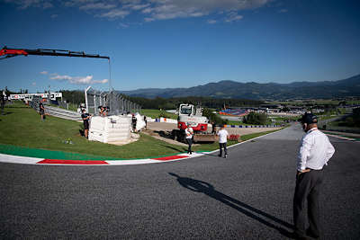 Die Anfahrt zum Turn 3: Hier soll eine Schikane gebaut werden