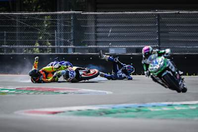 Pech für Dirk Geiger und den Dänen Svendsen, Tom Booth-Amos fährt zum Sieg