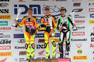 Podest mit Victor Steeman (Mitte), Lennox Lehmann (l.) und Luca de Vleeschauer (r.)