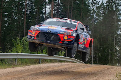 Ott Tänak fliegt zum Sieg bei der Rallye Viru