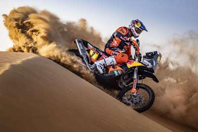 Toby Price trainiert fleißig in den Dünen