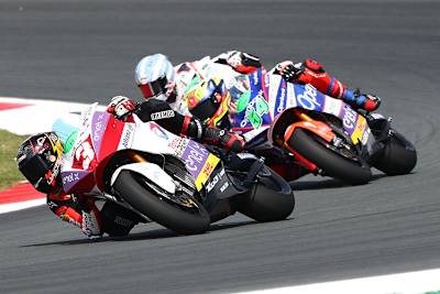 Harte Fights: Lukas Tulovic (3) voir Fermin Aldeguer (54)