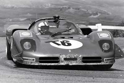 Nino Vaccarella im mächtigen Ferrari 512