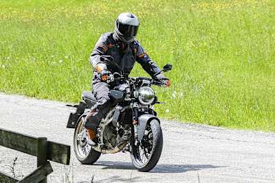 Prototyp der Husqvarna Vitpilen, Jahrgang 2022 oder 2023: Rahmen und Motor neu