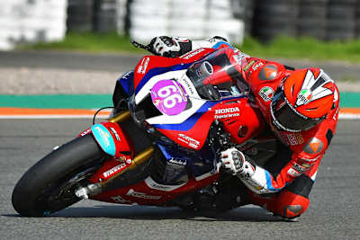 Vitali mit der Holzhauer-Honda in Valencia