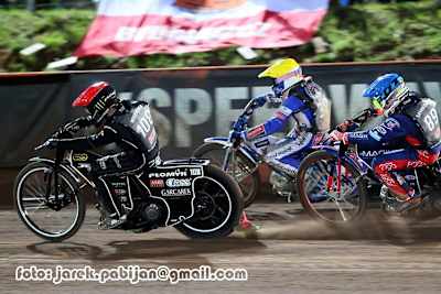 Tai Woffinden (vorne) hat sich viel vorgenommen