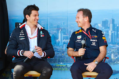 Toto Wolff (Mercedes) und Christian Horner (Red Bull Racing-Honda) 2019 in Melbourne