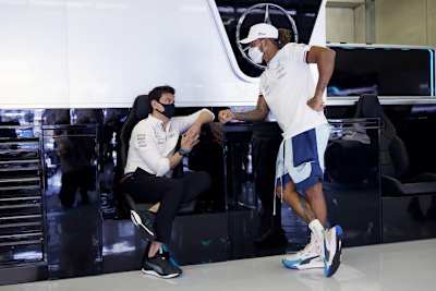 Lewis Hamilton und Toto Wolff