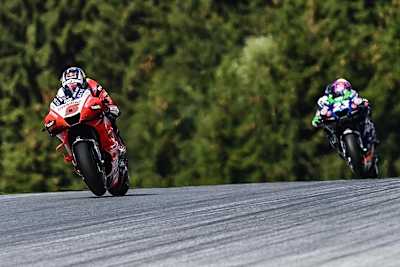 Johann Zarco (5) vor Rookie Bastianini