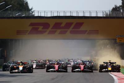 Kurz nach dem Start zum Mexiko-GP