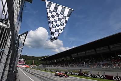 Karierte Flagge zum Schluss eines Grands Prix –&nbsp;aber wieso eigentlich?