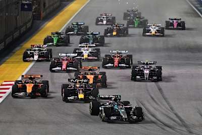 Start zum Grossen Preis von Singapur: Ferrari als vierte Kraft