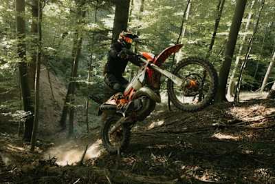 KTM 300EXC Hardenduro: Lettenbichler-Replica ab Werk mit technischen und optischen Upgrades
