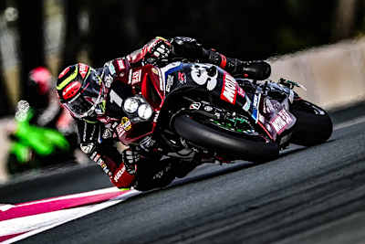 Gregg Black verbessert im ersten Qualifying für den Bol d'Or den Rundenrekord