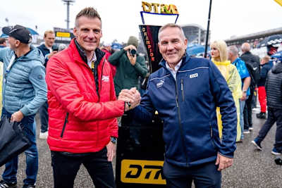 Stephan Stöcker (Head of Development und Motorsport bei Eibach) und ADAC Motorsportchef Thomas Voss