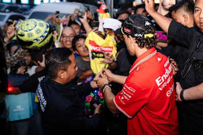 Dank Heim-GP des Hauptsponsors: Franco Morbidelli in der Menge