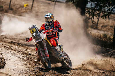 Daniel Sanders hat bisher jeden Tag der Rallye-Portugal gewonnen