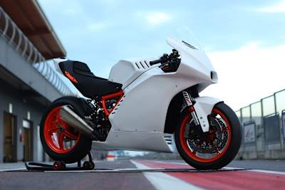 KTM Super Duke mit Krämer-Kit
